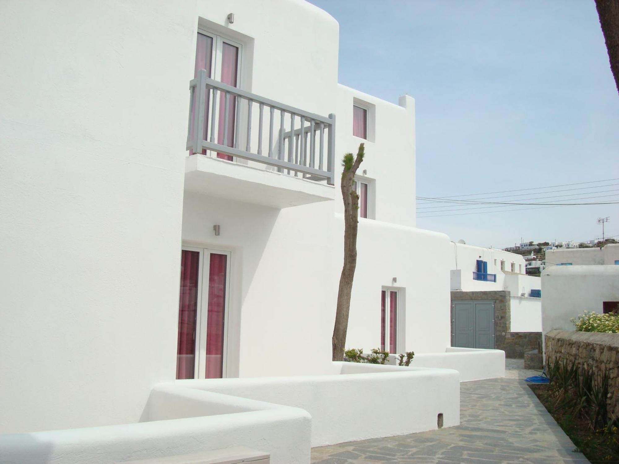 Elena Studios & Suites Ornos  Exterior photo