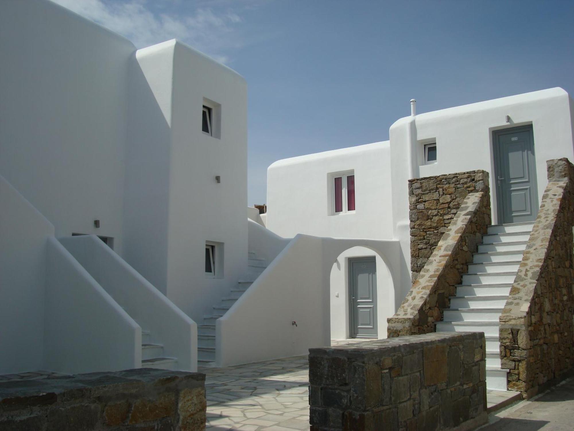 Elena Studios & Suites Ornos  Exterior photo