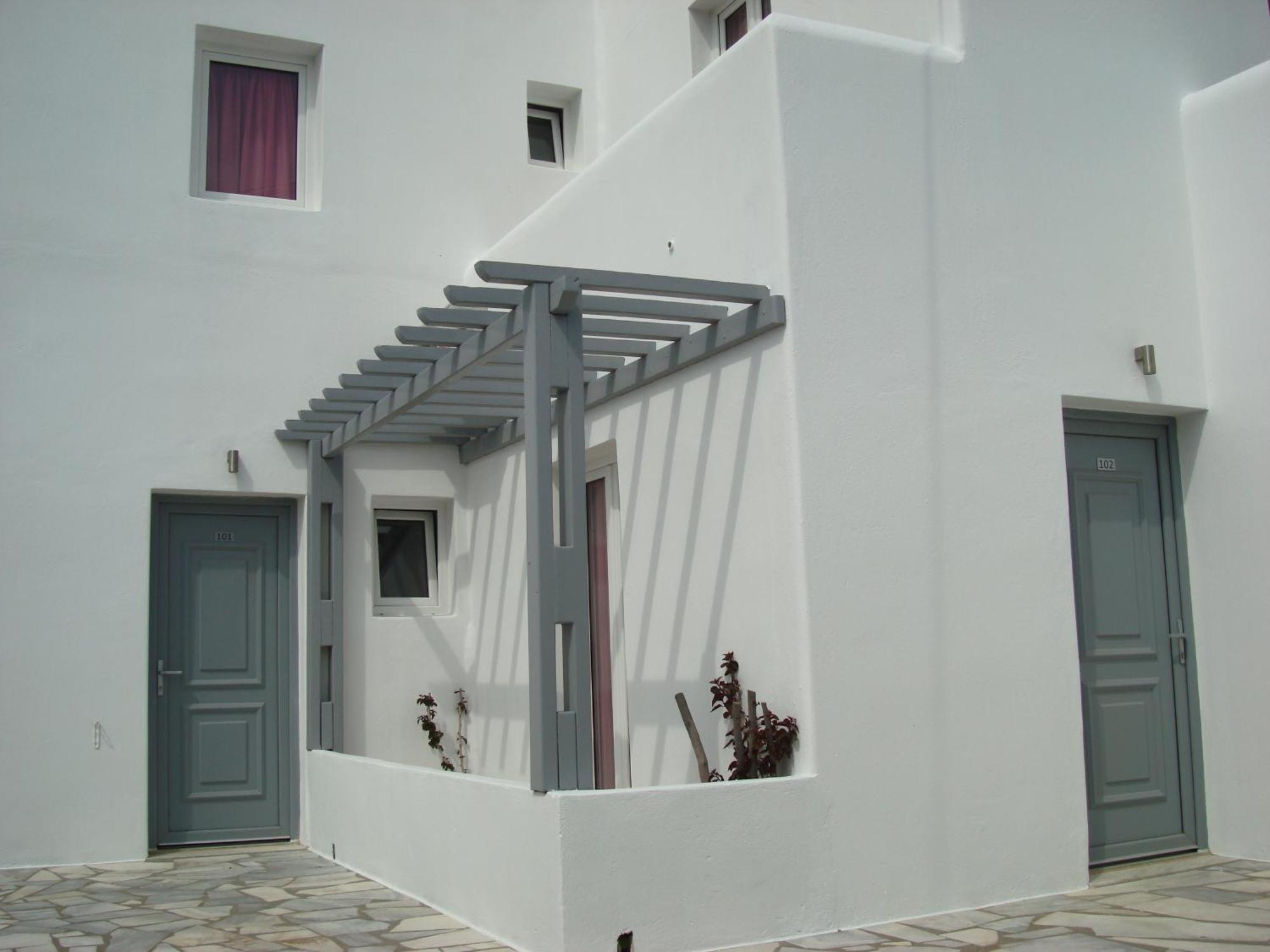 Elena Studios & Suites Ornos  Exterior photo