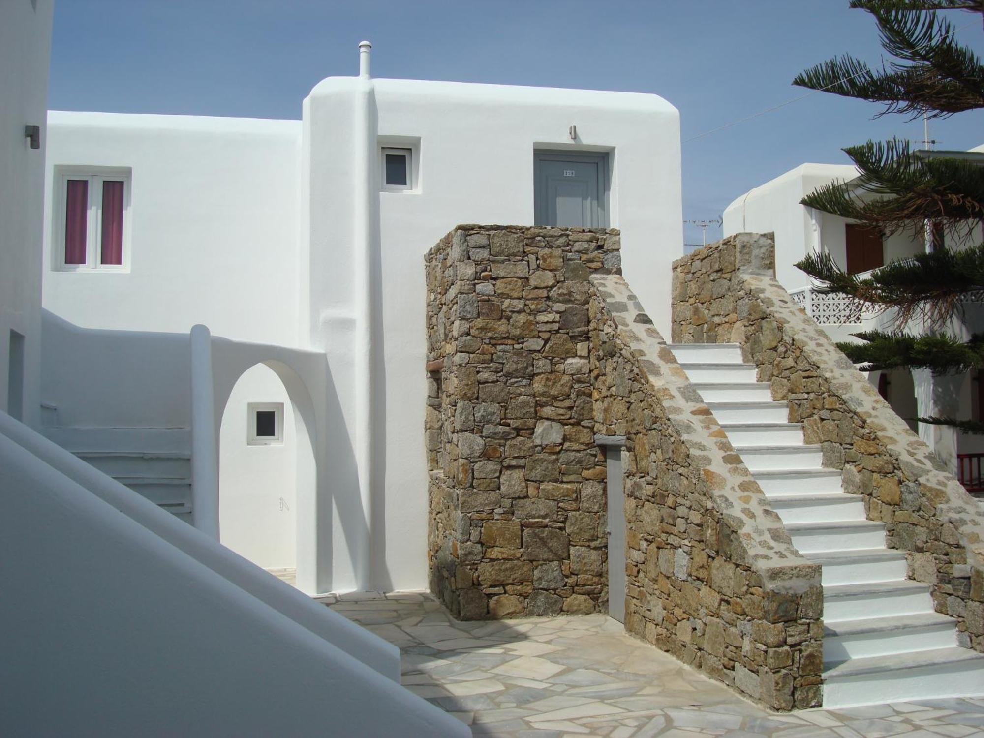 Elena Studios & Suites Ornos  Exterior photo