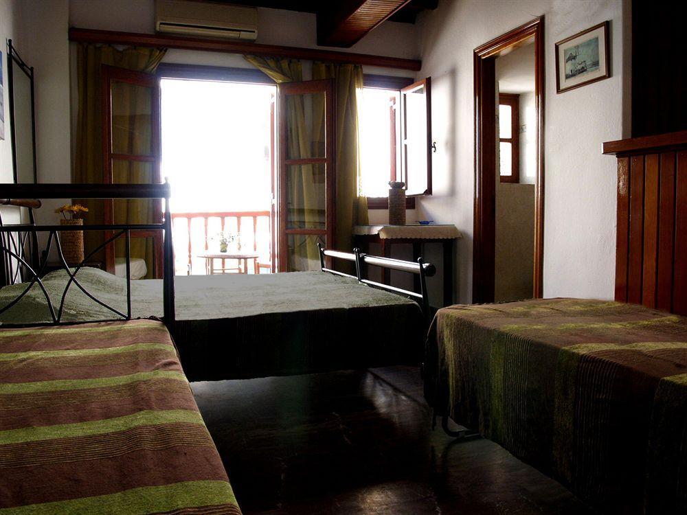 Elena Studios & Suites Ornos  Exterior photo
