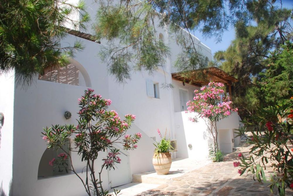 Elena Studios & Suites Ornos  Exterior photo